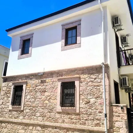 홈스테이 Lokal Ayvalı